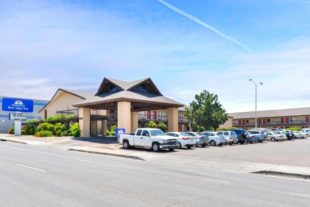 Days Inn By Wyndham Albuquerque Northeast Extérieur photo